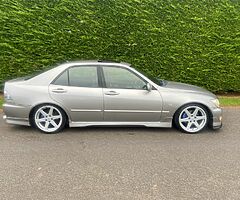 2003 Lexus IS 200 - Image 6/10