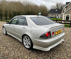 2002 Lexus IS 300 - Image 6/10