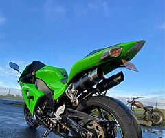 2007 Kawasaki ZX10R - Image 4/9