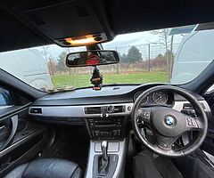 BMW - 3 series M Spot 
330d - Image 5/8