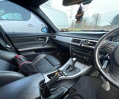 BMW - 3 series M Spot 
330d - Image 8/8