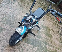 Child's fully electric dirt bike