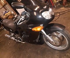 Suzuki 600 gsx