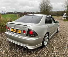 2002 Lexus IS 300 - Image 5/10