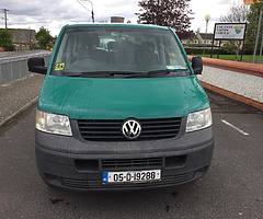 Calls only [hidden information]/ 2005 volkswagen shuttle 9 seater 2.5 automatic - Image 2/9