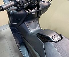 2019 Yamaha XMax - Image 10/10