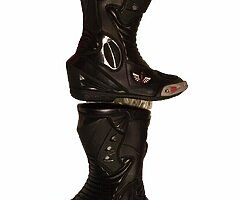 Brand New Real Leather Ladies Motorbike Boots / Shoes