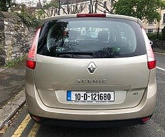 2010 Renault Gran Scenic