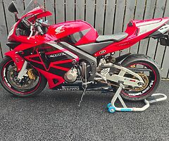 Honda CBR600rr
