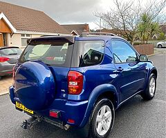 2004 Toyota RAV4