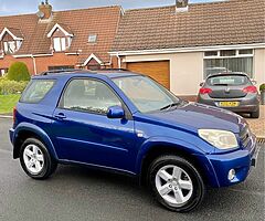 2004 Toyota RAV4 - Image 4/7