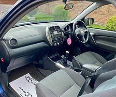 2004 Toyota RAV4 - Image 5/7