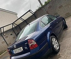 2005 Volkswagen Passat - Image 4/7