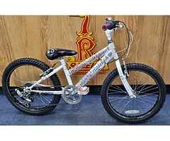 Second hand 20" Girls Raleigh Krush suitable for 6-9 years old

    Second hand 20" Girls Raleigh Kr