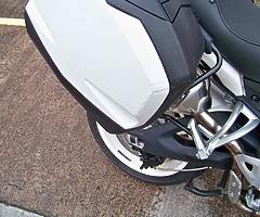 08 TRIUMPH TIGER 1050 WITH HARD LUGGAGE - Image 9/10