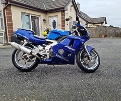 Cbr 400rr