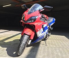 2001 Honda CBR - Image 3/4