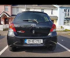 Toyota Vitz Automatic 2009 - Image 3/10