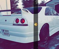 R33 full car for breaking