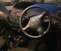 Toyota Yaris 1.0 2005