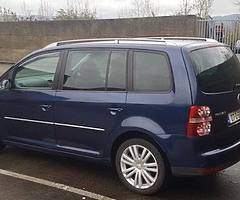 Volkswagen Touran 1.4 petrol TSI Auto low mileage.