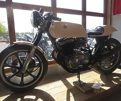 Custom Motorcycles - Image 4/10