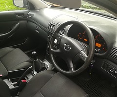 Toyota avensis 2006 - Image 5/9