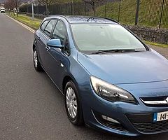 142 Opel Astra Estate 1.3 Diesel With Tax and Nct