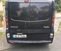 Renault Trafic for BREAKING