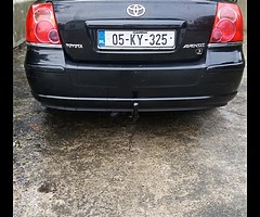 2005 Toyota avensis