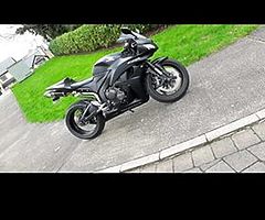 Looking for gsxr 600 or cbr 600rr 2007+