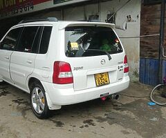 Mazda demio 2004