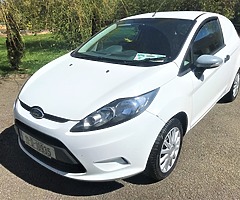 11 Fiesta 1.4 Tdci Van, Doe & Tax €2350 Call [hidden information] - Image 8/8