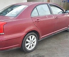 toyora avensis 1,6 petrol