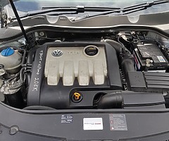 Volkswagen Passat - Image 8/8