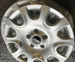 Mini Cooper wheel covers - Image 1/3