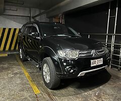 2014 Mitsubishi Montero Sport - Image 5/6