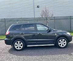 Hyundai Santa Fe 4wd 7 seater