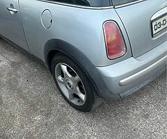 1.6 Mini Cooper for breaking