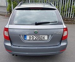 2011 Skoda Superb Estate TDI - Image 10/10