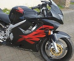 00 Honda cbr 600F for sale taxed for a year - Image 2/10