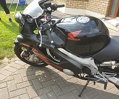 00 Honda cbr 600F for sale taxed for a year - Image 7/10