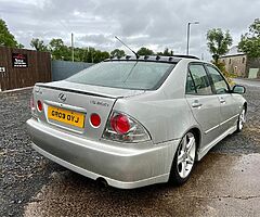 2003 Lexus Is200 - Image 2/4