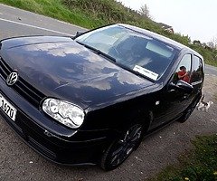 Volkswagen golf - Image 6/10