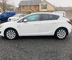 €30 PER WEEK ON FINANCE 2011 OPEL ASTRA DIESEL