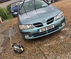 Nissan almera