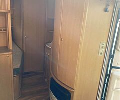 Abbey Vogue 4 Berth Fixed Bed Caravan - Image 5/8