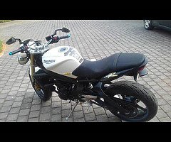 Triumph Street Triple 675