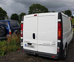 2010 WHITE VAUXHALL VIVARO  3 SEATER 3 PHASE FRIDGE VAN DOE 12/22