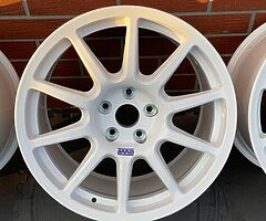 Genuine Braid Racing wheels